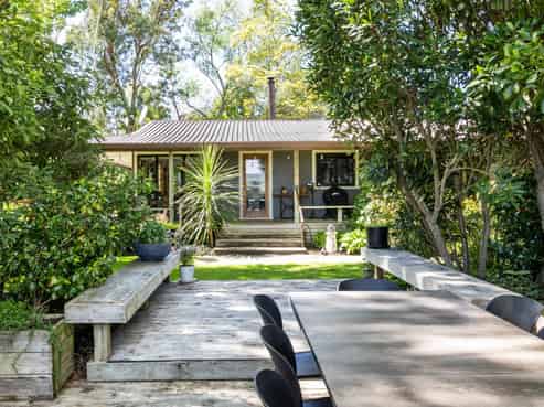 40 Longview Road, Poraiti