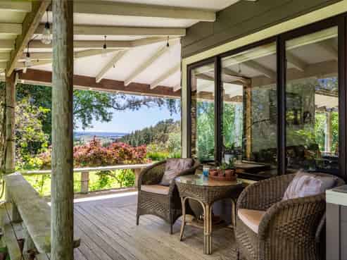 40 Longview Road, Poraiti