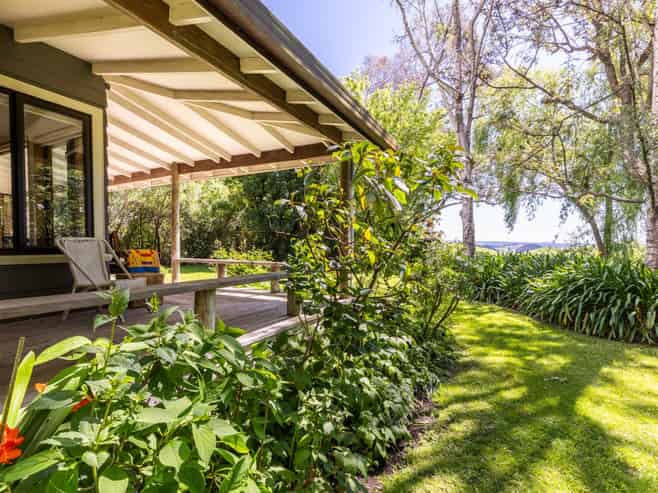 40 Longview Road, Poraiti