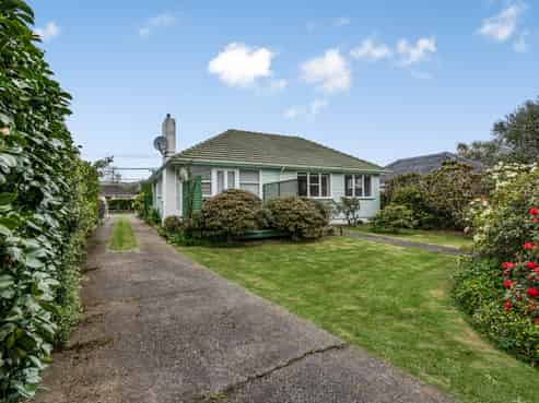 80 Longfellow Street, Trentham