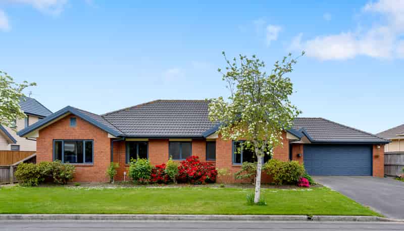 17 Stableford Green, Burnside