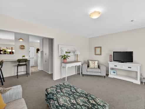 283B Pine Avenue, South New Brighton