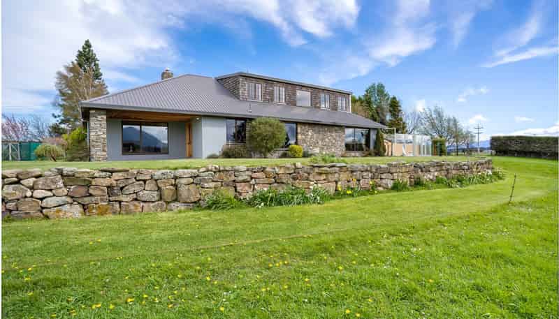 177 Dyer Road, Mossburn