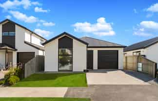 17 Miromiro Street, Broomfield