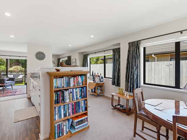 20/3 Georgia Grove, Paraparaumu