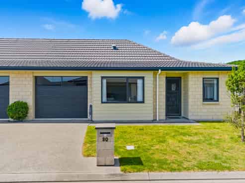 20/3 Georgia Grove, Paraparaumu