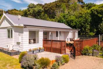 33 Selwyn Avenue, Akaroa