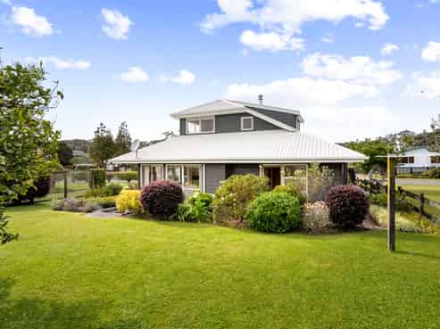 104 Moana Anu Anu Avenue, Whangamata