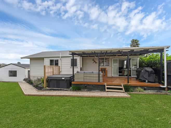 9 Ohira Place, Henderson