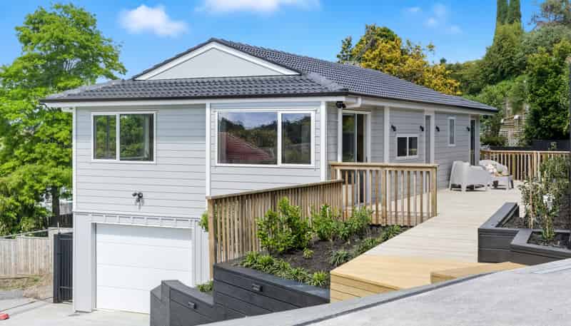 8 Winhall Rise, Remuera