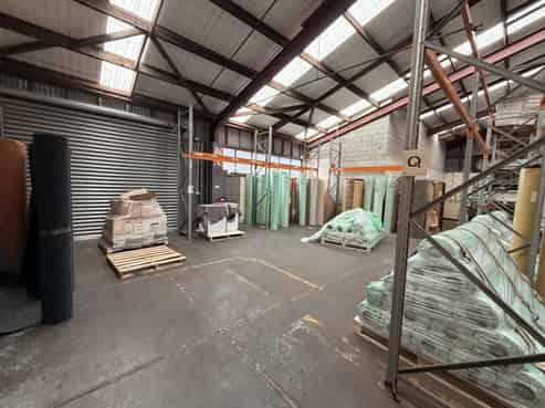 Affordable warehouse in prime location