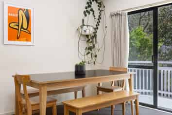 2/25 Flaxdale Street, Birkdale