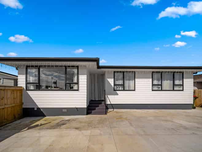 18 & 18A Dairy Road, Otara