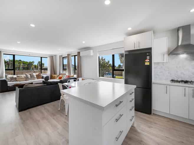 18 & 18A Dairy Road, Otara