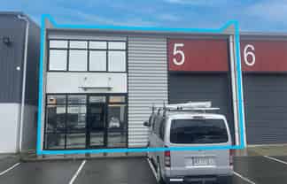 Industrial Gem – Great Access, Great Value!