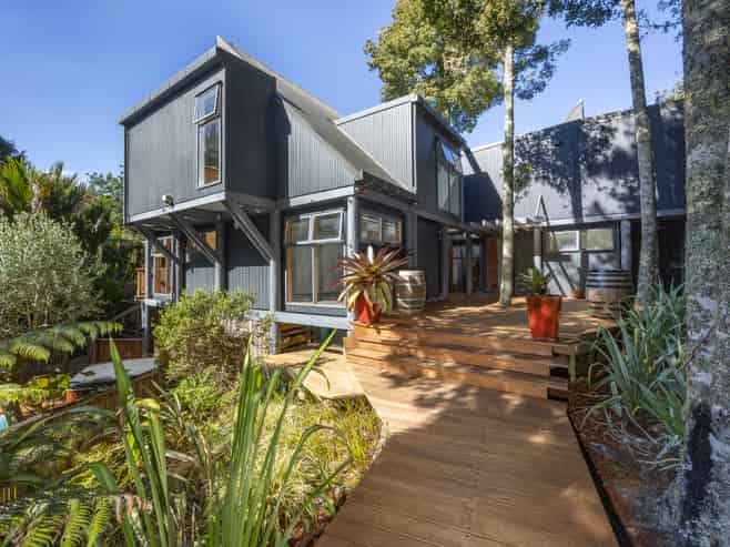 186B Woodlands Park Road, Titirangi