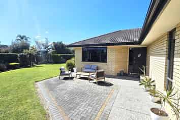  106 Benjamin Place, Matarangi
