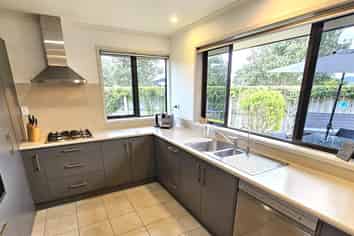  106 Benjamin Place, Matarangi