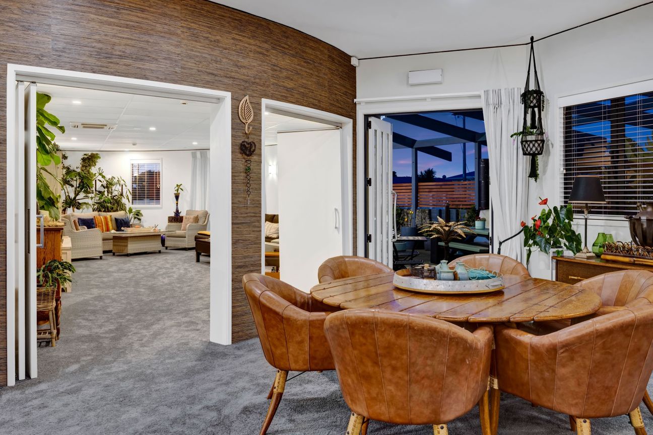 HOME & INCOME OPPORTUNITY – pohled 3