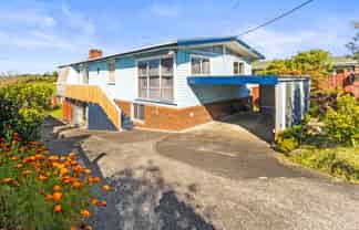 27 Whittle Place, New Windsor