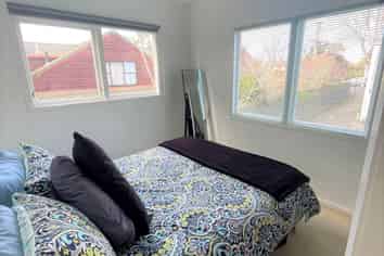 10/11 Owens Road, Epsom