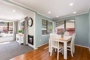 22 Tacoma Drive, Totara Park