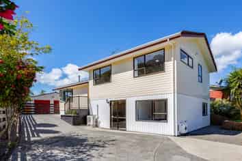 22 Tacoma Drive, Totara Park