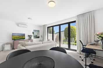 2/38 Seaview Road , Remuera