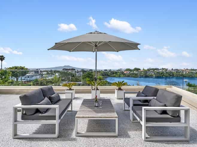 1/90 Kitchener Road, Milford