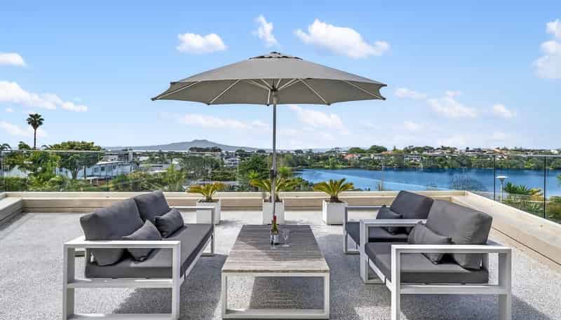  1/90 Kitchener Road, Milford