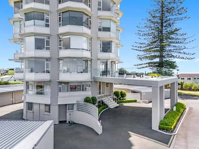  1/90 Kitchener Road, Milford