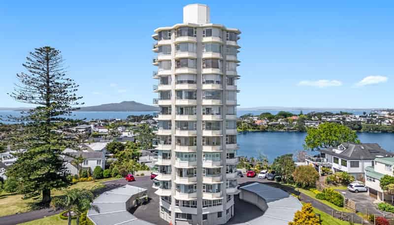  1/90 Kitchener Road, Milford