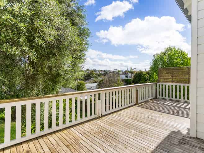 33 Second Avenue, Kingsland