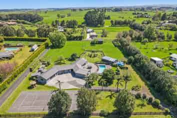 14 Simpson Road, Westmere