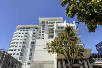 706/72 Devonport Road, Tauranga