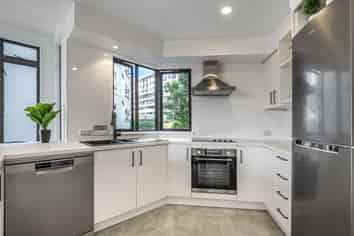 2A/36 James Cook Crescent, Remuera