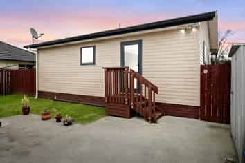 14 Peachgrove Road, Te Atatu Peninsula