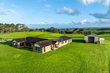 184 Grahams Beach Road, Awhitu