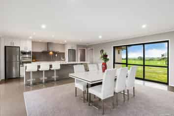 184 Grahams Beach Road, Awhitu