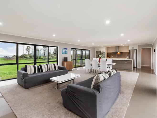 184 Grahams Beach Road, Awhitu