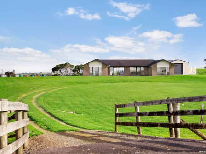 184 Grahams Beach Road, Awhitu