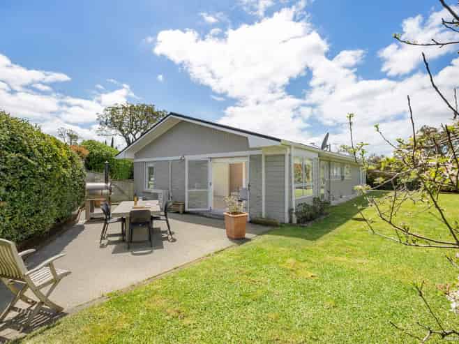 10 Trust Place, Sunnyhills