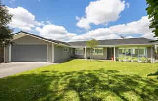 10 Trust Place, Sunnyhills