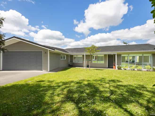 10 Trust Place, Sunnyhills
