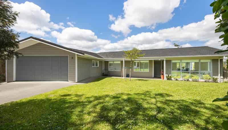 10 Trust Place, Sunnyhills