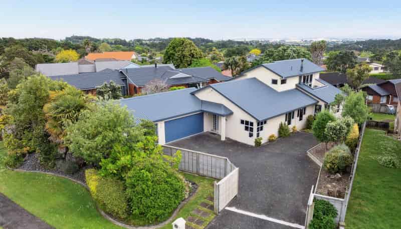 32 Kuripaka Crescent, The Gardens