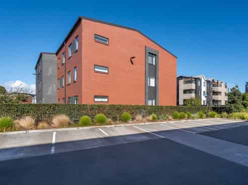 201/38A Fraser Avenue, Northcote