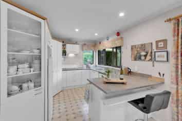 14 Sandalwood Drive, Dinsdale