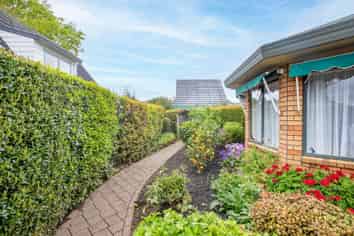 14 Sandalwood Drive, Dinsdale