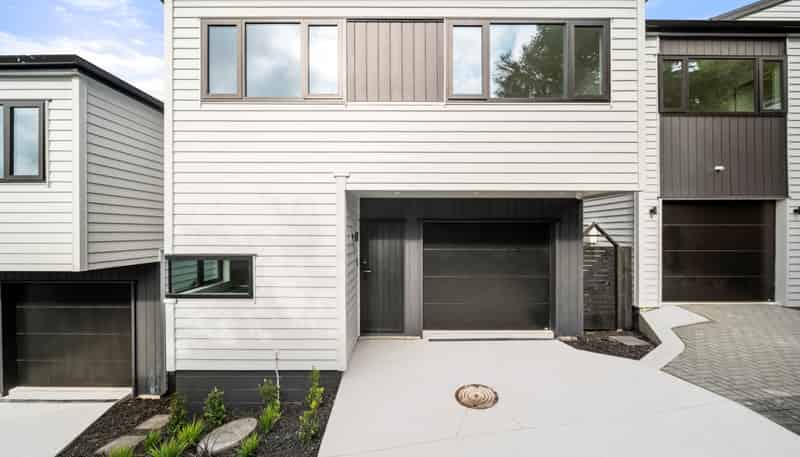 Lot 2/9 Malibu Grove, Bayview